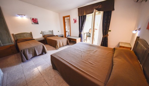 Habitación cuádruple clásica