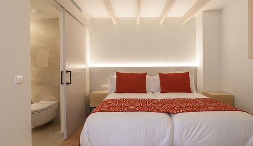 Habitación con 1 cama doble o 2 individuales (Just FIL)