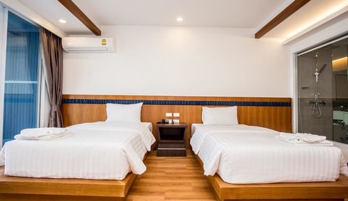 Habitación superior con 1 cama doble o 2 individuales