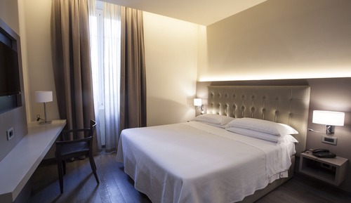 Habitación superior con 1 cama doble o 2 individuales