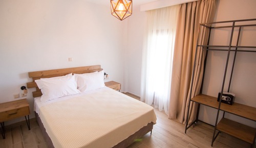 Suite junior, vistas a la piscina