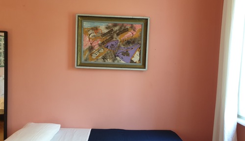 Habitación triple, vistas al parque