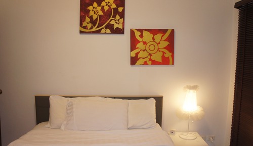 Room D with Shared Bathroom