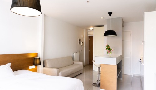 Apartamento superior, balcón