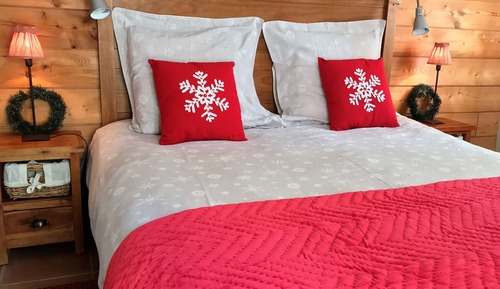 Habitación clásica con 1 cama doble o 2 individuales, baño privado (Sapin)