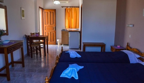 Habitación con 2 camas individuales, vistas a la montaña