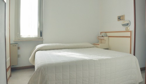 Habitación económica con 1 cama doble o 2 individuales