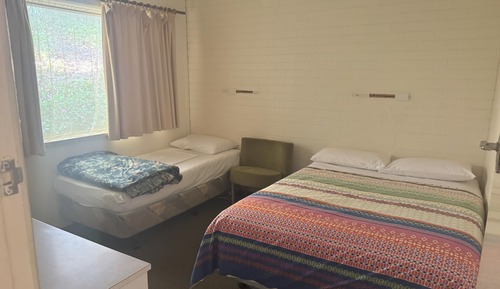 Apartamento familiar, 2 habitaciones, cocina, vistas al jardín (Unit 4)