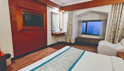 Habitación doble superior, 1 cama de matrimonio grande, vistas al valle