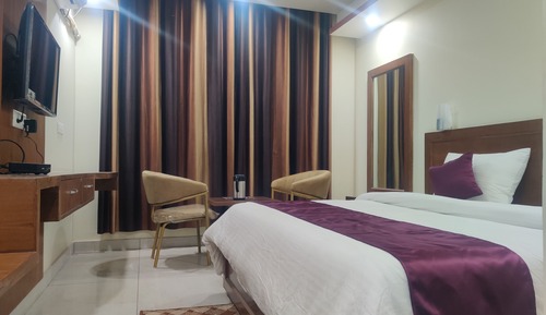 Habitación doble superior, 1 cama de matrimonio grande, accesible para personas con discapacidad
