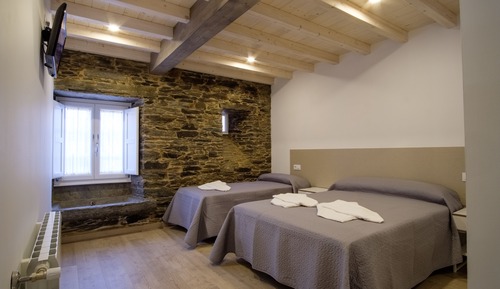 Habitación triple, 3 camas individuales, baño privado