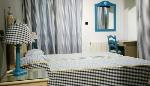 Habitación con 2 camas individuales, vistas al mar