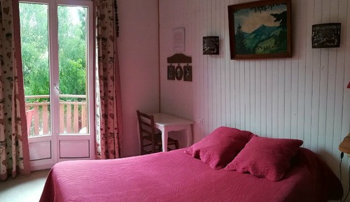 Habitación doble, balcón, vistas a la montaña