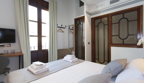 Habitación clásica doble, 1 cama de matrimonio, vistas a la ciudad
