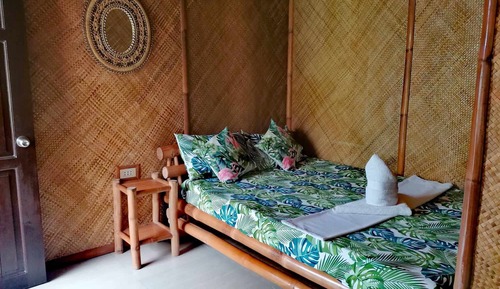 Habitación tradicional, 1 cama doble, balcón, vistas a la ciudad