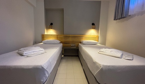 Economy Twin Room (Bodrum Kat - Basement)