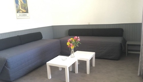 Apartamento (LES HORTENSIAS 001)