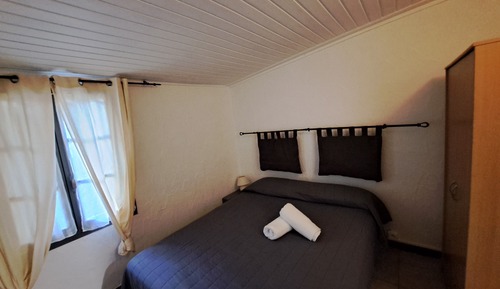 Apartamento (LES IRIS 010)