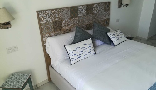 Habitación triple Confort, vistas al mar (Stair Access Only)