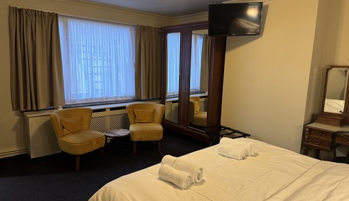 Habitación Confort doble, 1 cama de matrimonio grande