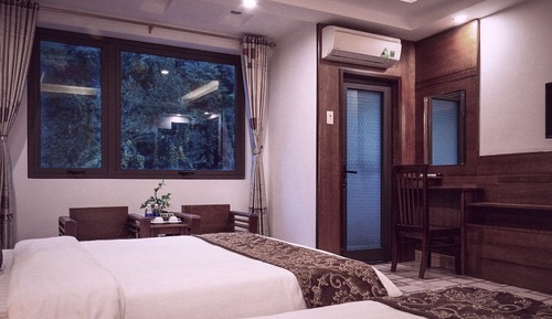 Habitación estándar con 2 camas individuales