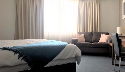 Habitación Deluxe doble, 1 cama de matrimonio grande, vistas a la ciudad