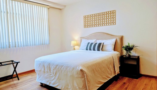 Apt 7, 2 habitaciones, 3 camas, 1.5 baños