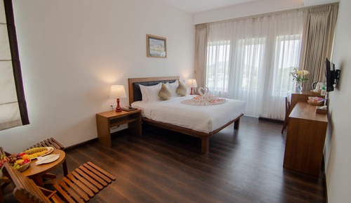 Habitación Deluxe con 1 cama doble o 2 individuales, vistas a la ciudad