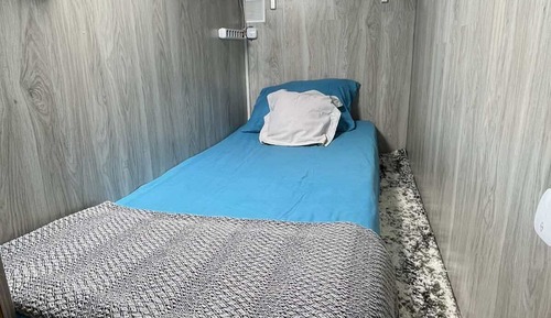 Habitación individual económica (without shower)