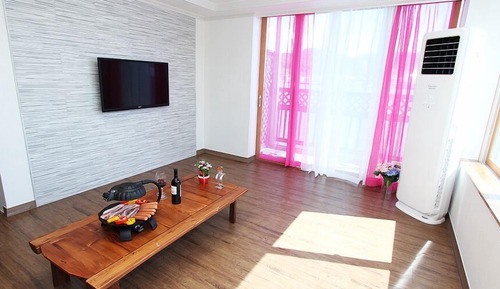 Habitación cuádruple (Red Yellow)