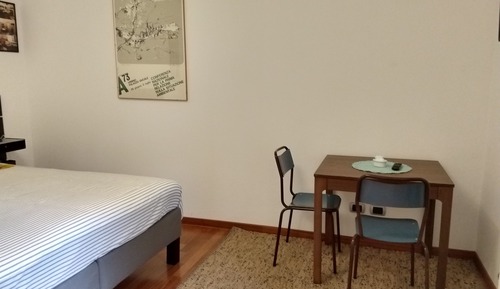 Estudio, vistas al jardín (Pineta)
