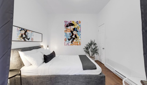 Apartamento Premium, 4 habitaciones, Se admiten mascotas, vistas a la ciudad (The CH3 - Suite 3)