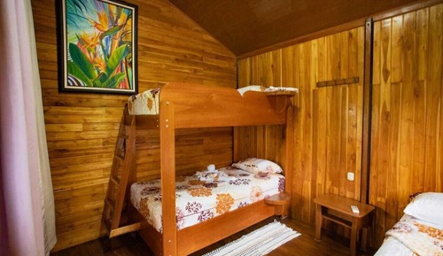 Casa familiar, 2 habitaciones, vistas al jardín