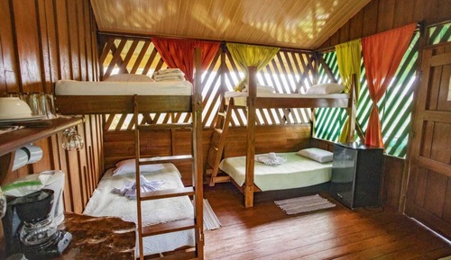 Cabaña estándar, 1 habitación, balcón, vistas parciales al mar