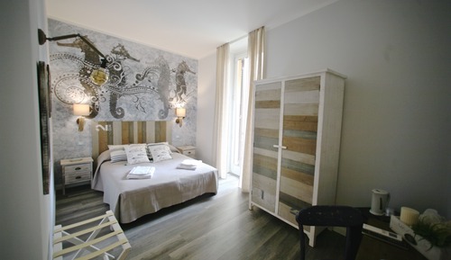 Habitación Deluxe con 1 cama doble o 2 individuales, balcón