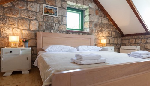 Casa tradicional, terraza, vistas parciales al mar (4 Bedrooms)