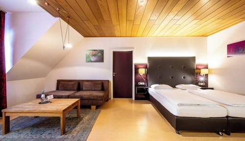 Habitación Grand, en la zona del patio (Comfort)