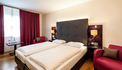 Habitación Confort doble, en la zona del jardín