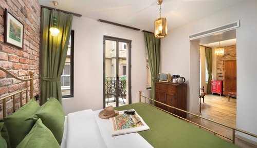 Suite junior, balcón