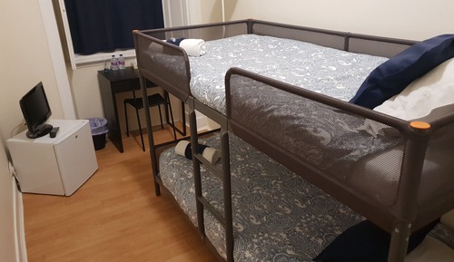 Habitación económica con 2 camas individuales
