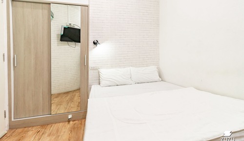 Habitación superior, sin ventanas