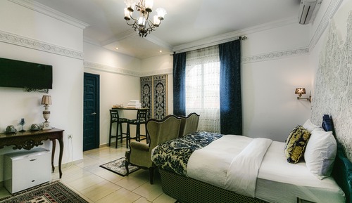 Suite (Lalla Hobi)