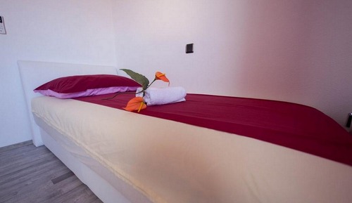 Habitación triple, balcón, vistas al mar