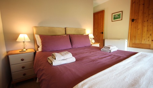 Casa de campo, baño privado (Portia Cottage)