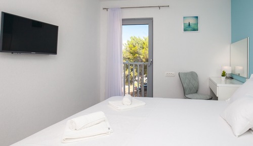 Apartamento, 1 habitación, vistas parciales al mar