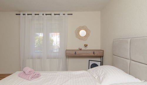 Apartment (A2)
