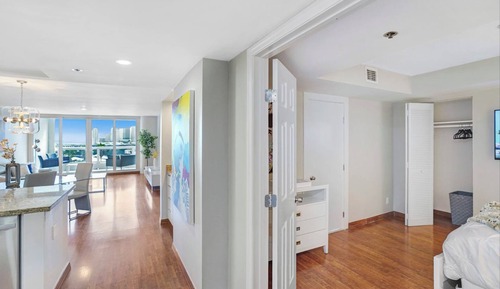 Apartamento Deluxe, 3 habitaciones, vistas a la piscina