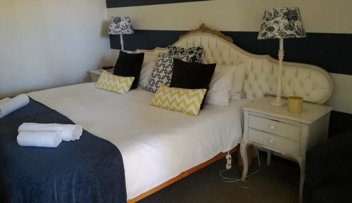 Habitación con 1 cama doble o 2 individuales