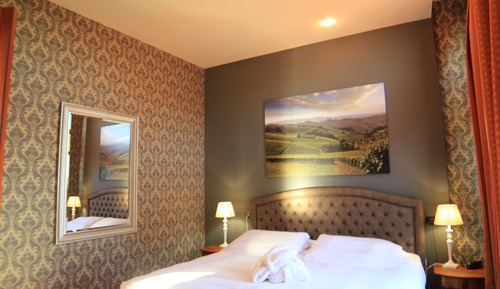 Suite Gallery, 1 cama de matrimonio grande con sofá cama, 2 baños, vistas a la ciudad