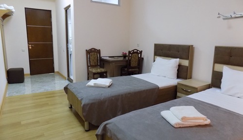 Habitación con 2 camas individuales